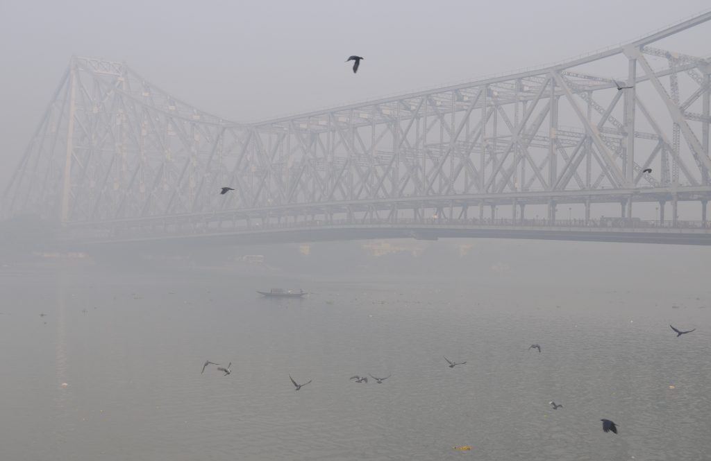A street scene in Kolkata showing things to do beyond the main landmarks